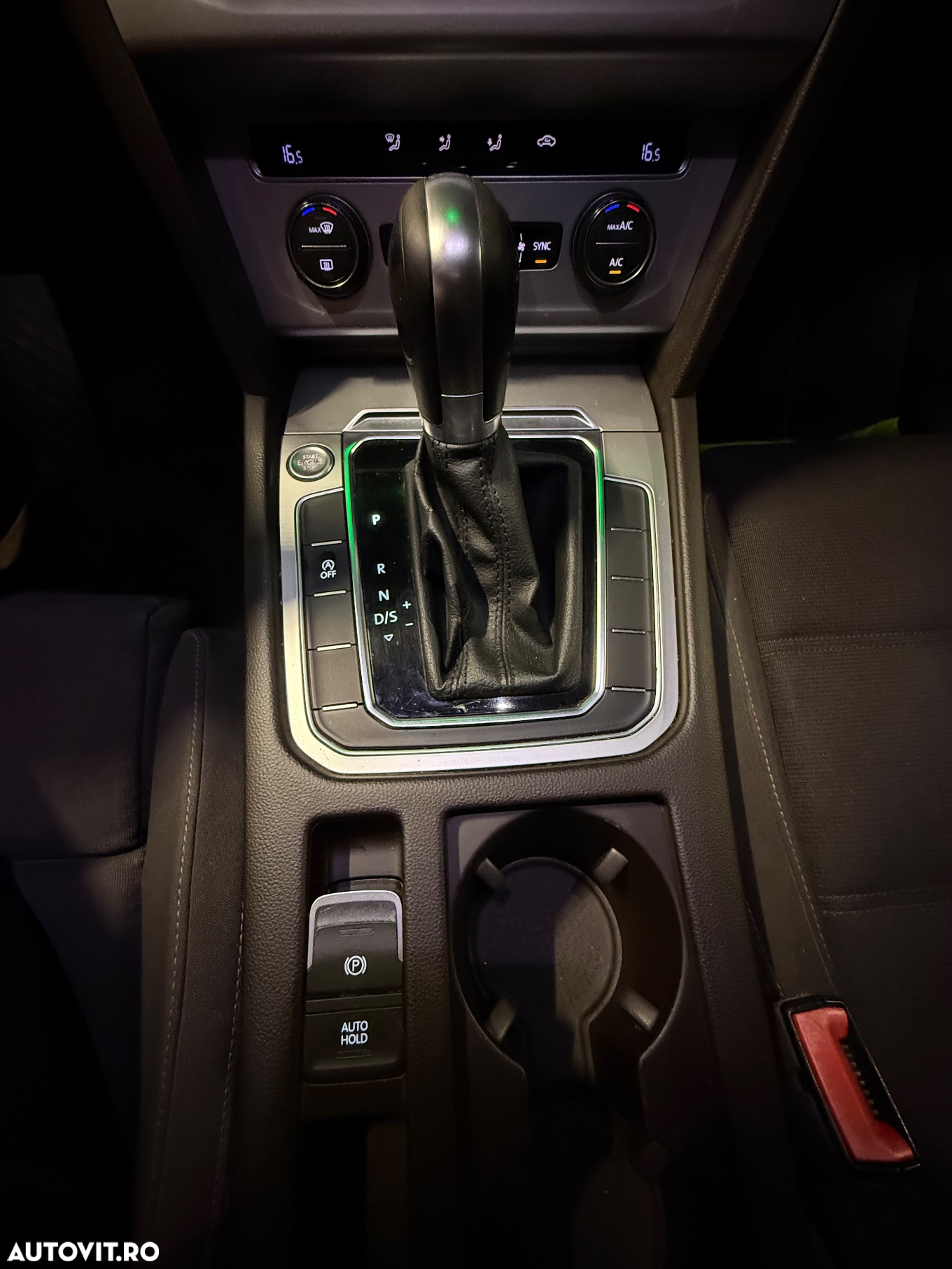Volkswagen Passat - 15