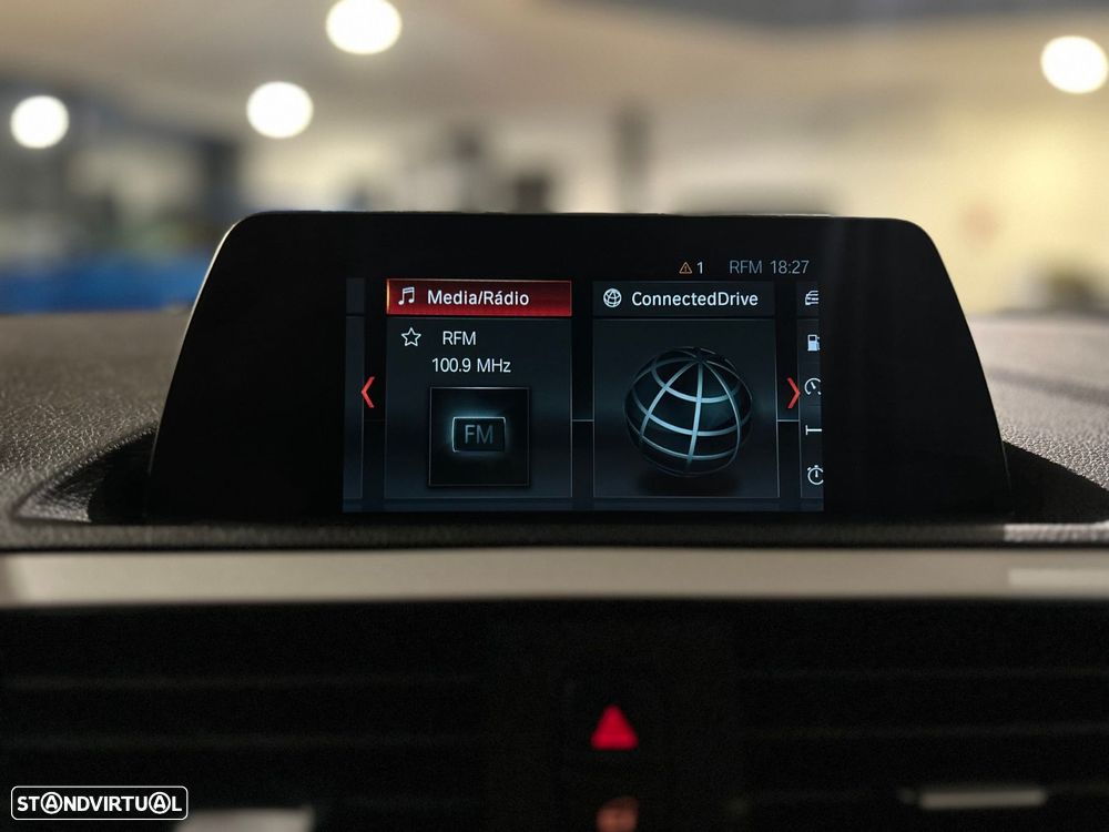 BMW 116 d Line Urban - 19