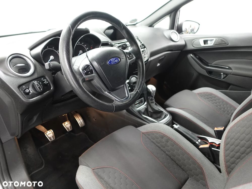 Ford Fiesta 1.0 EcoBoost S&S ST-LINE - 18