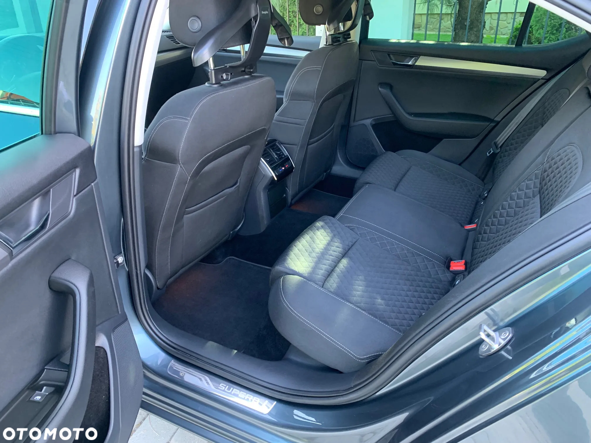 Skoda Superb 2.0 TDI 4x4 Style DSG - 10