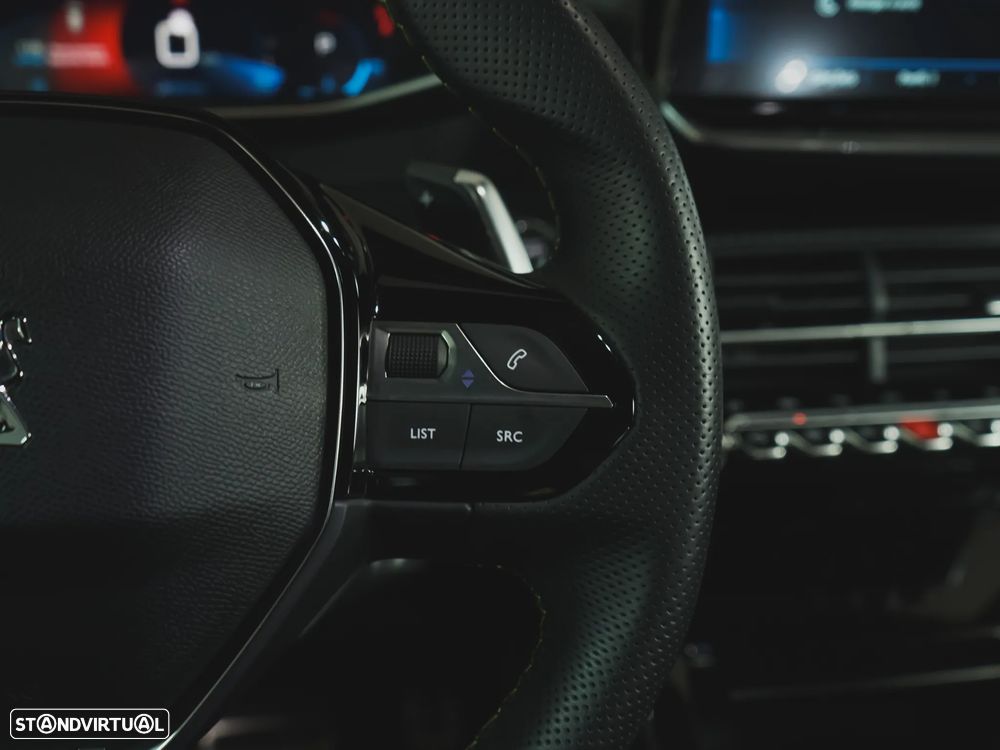 Peugeot 208 1.2 PureTech GT EAT8 - 18