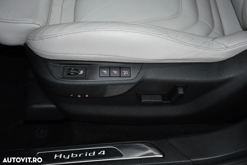 Citroën DS5 Hybrid4 EGS6 SportChic - 25