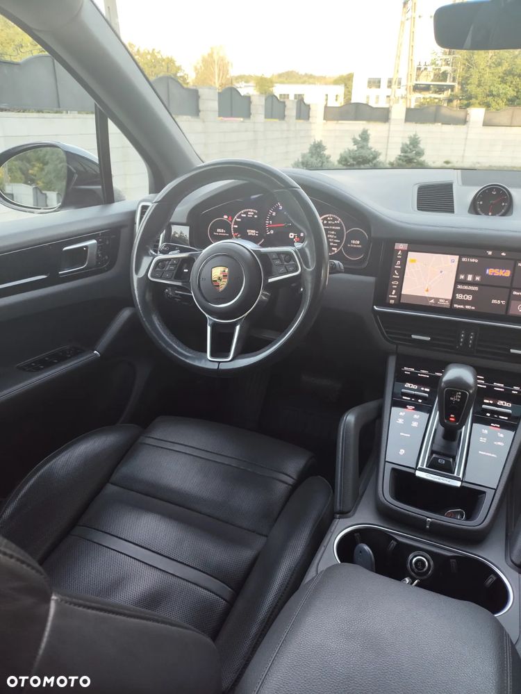 Porsche Cayenne Standard - 23