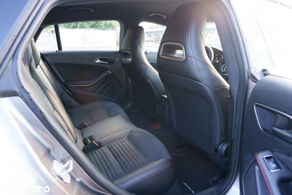 Mercedes-Benz CLA 180 7G-DCT AMG Line - 27