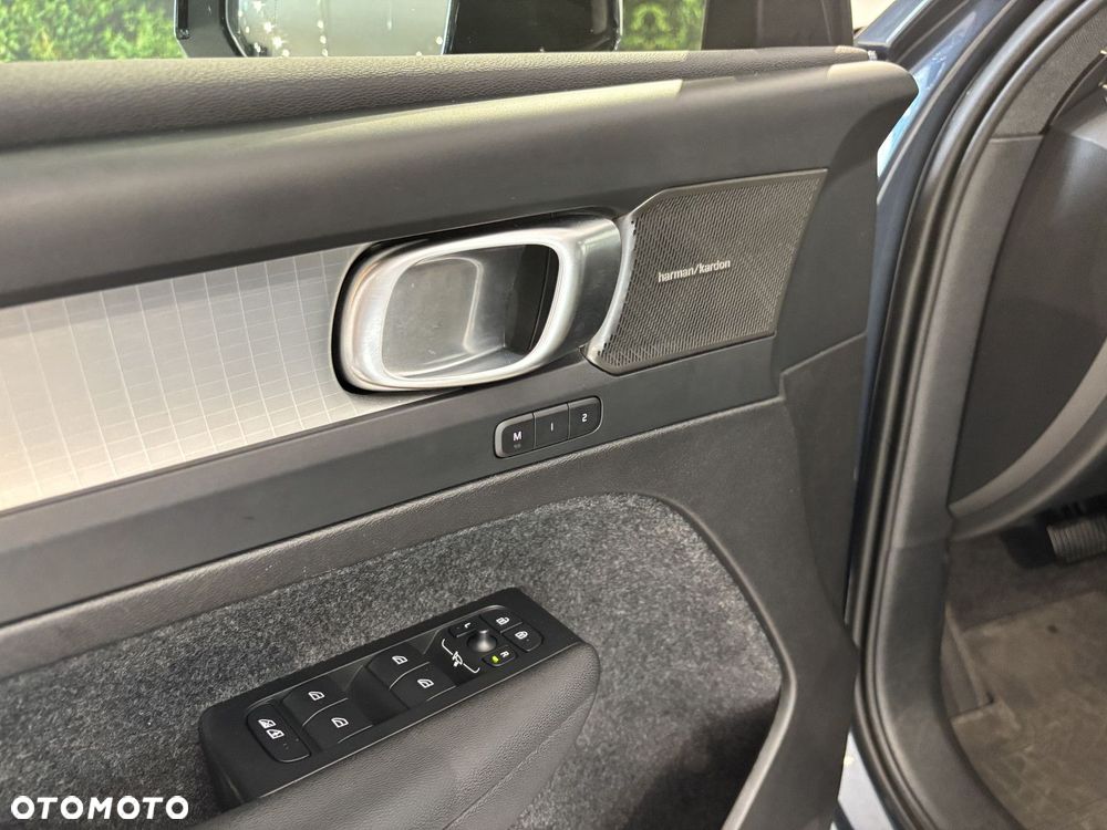 Volvo XC 40 - 21