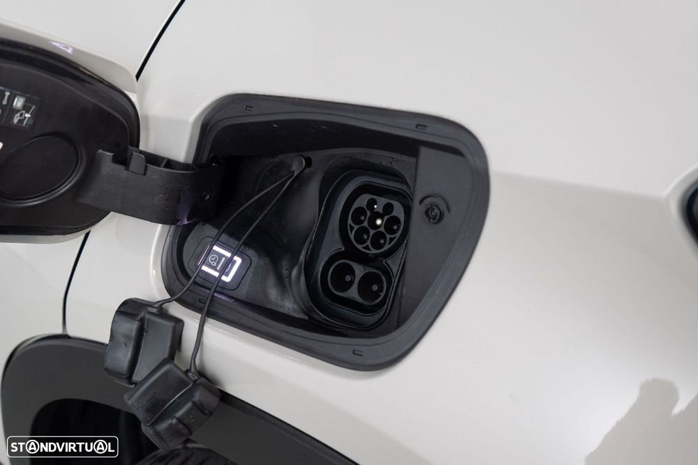 Jeep Avenger 54 kWh Summit - 28