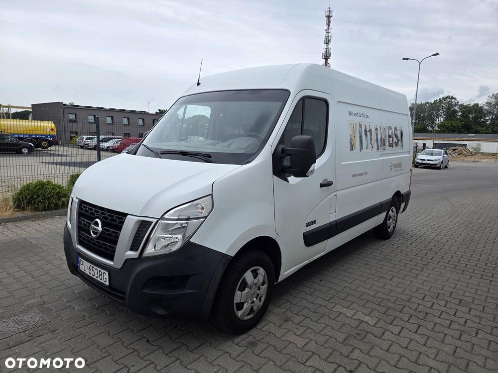 Nissan NV400 - 1