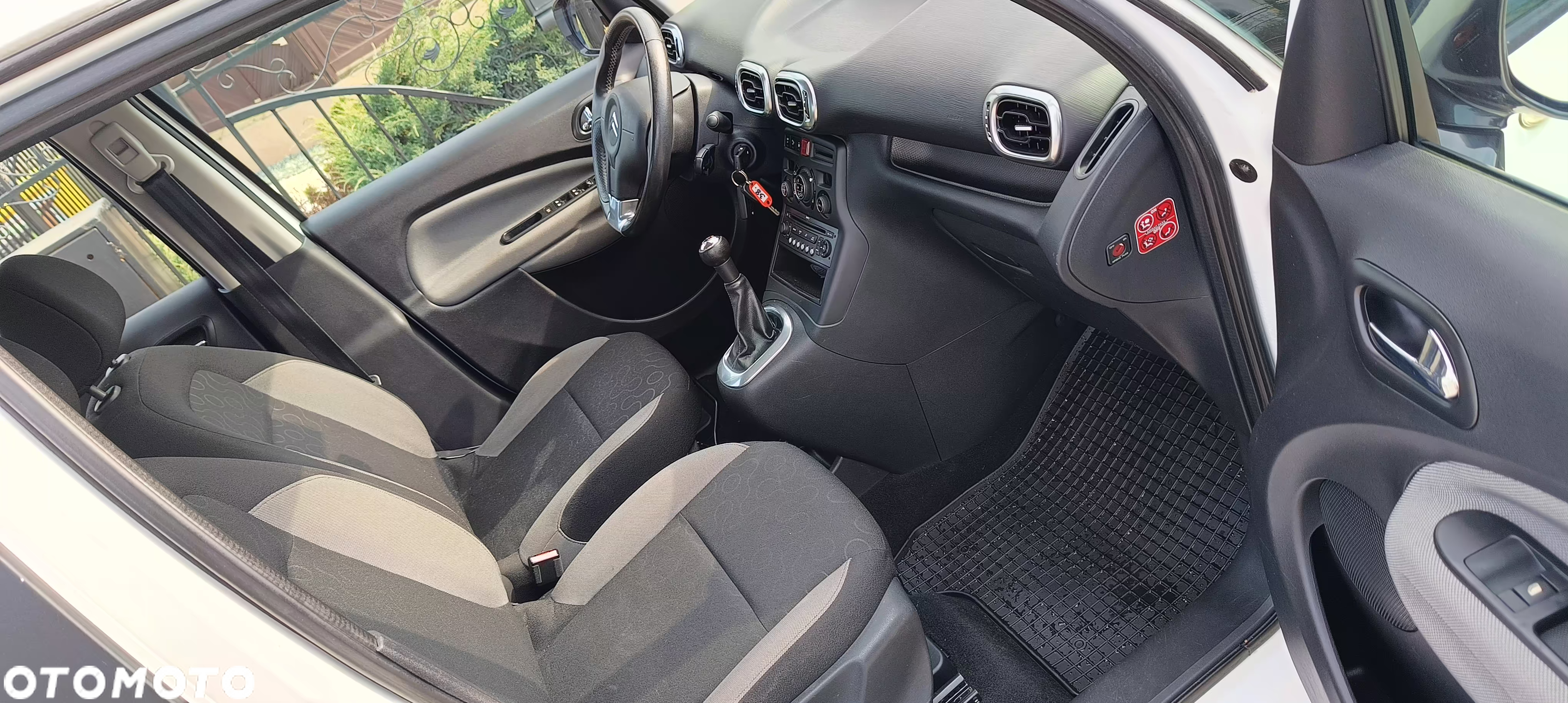 Citroën C3 Picasso 1.6i Exclusive - 8