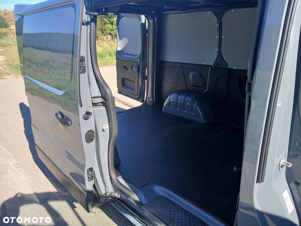Renault TRAFIC - 21