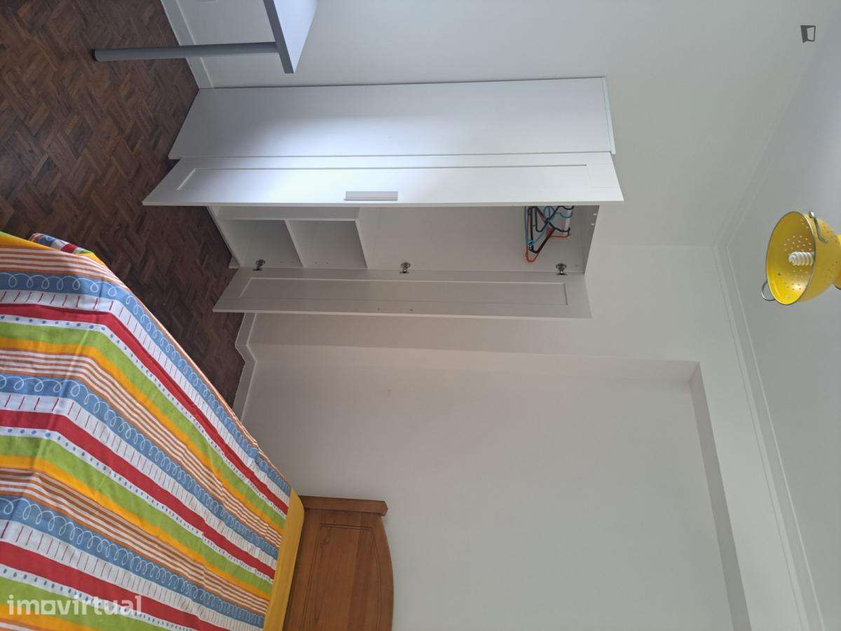 Quarto - localizado em Bairro do Sol Coimbra - Grande imagem: 4/15
