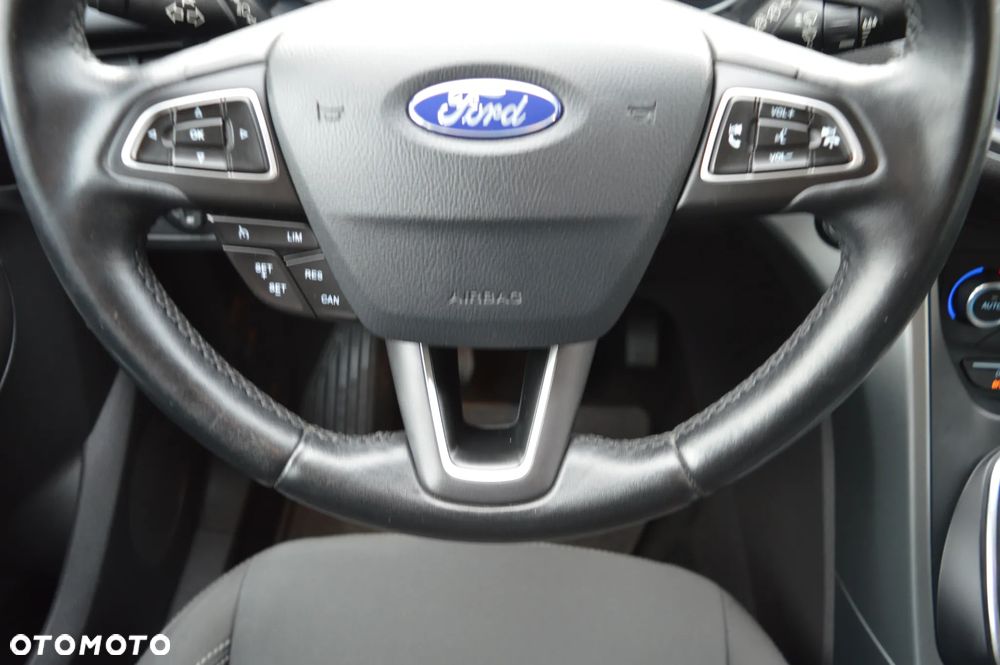 Ford Kuga 1.6 EcoBoost 2x4 Titanium - 21