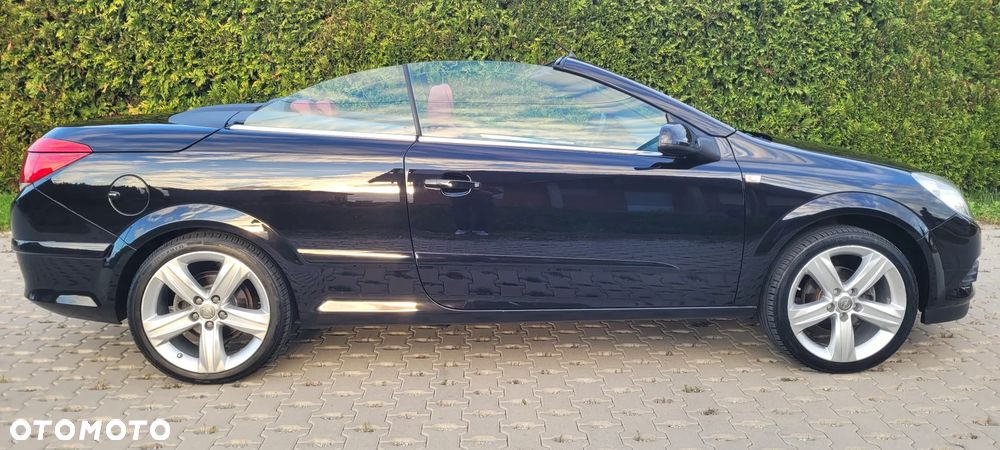 Opel Astra TwinTop 1.8 Cosmo - 23