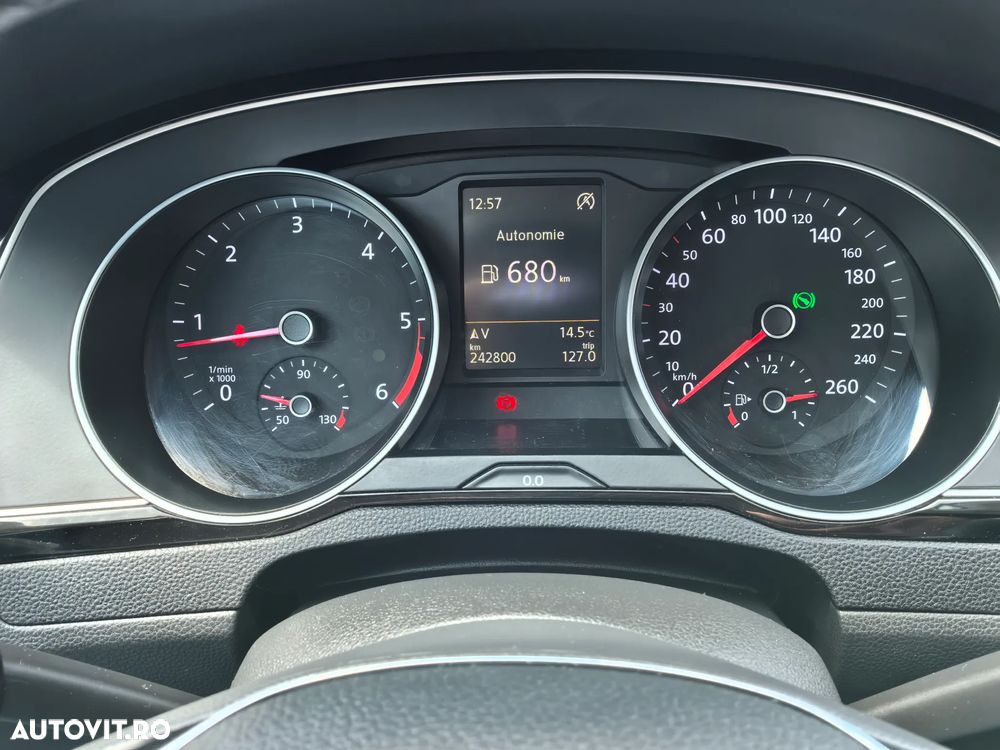Volkswagen Passat 2.0 TDI (BlueMotion Technology) DSG Highline - 17