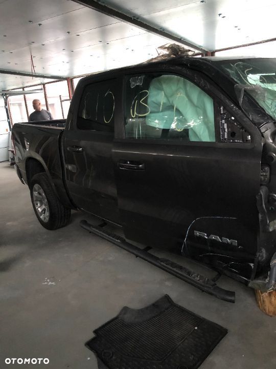 SZYBA DRZWI PRAWY LEWY PRZÓD TYŁ DODGE RAM 2019- - 2