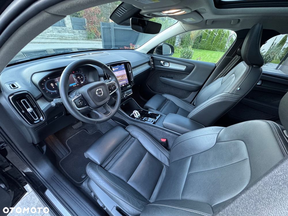 Volvo XC 40 B5 B AWD Ultimate Dark - 21
