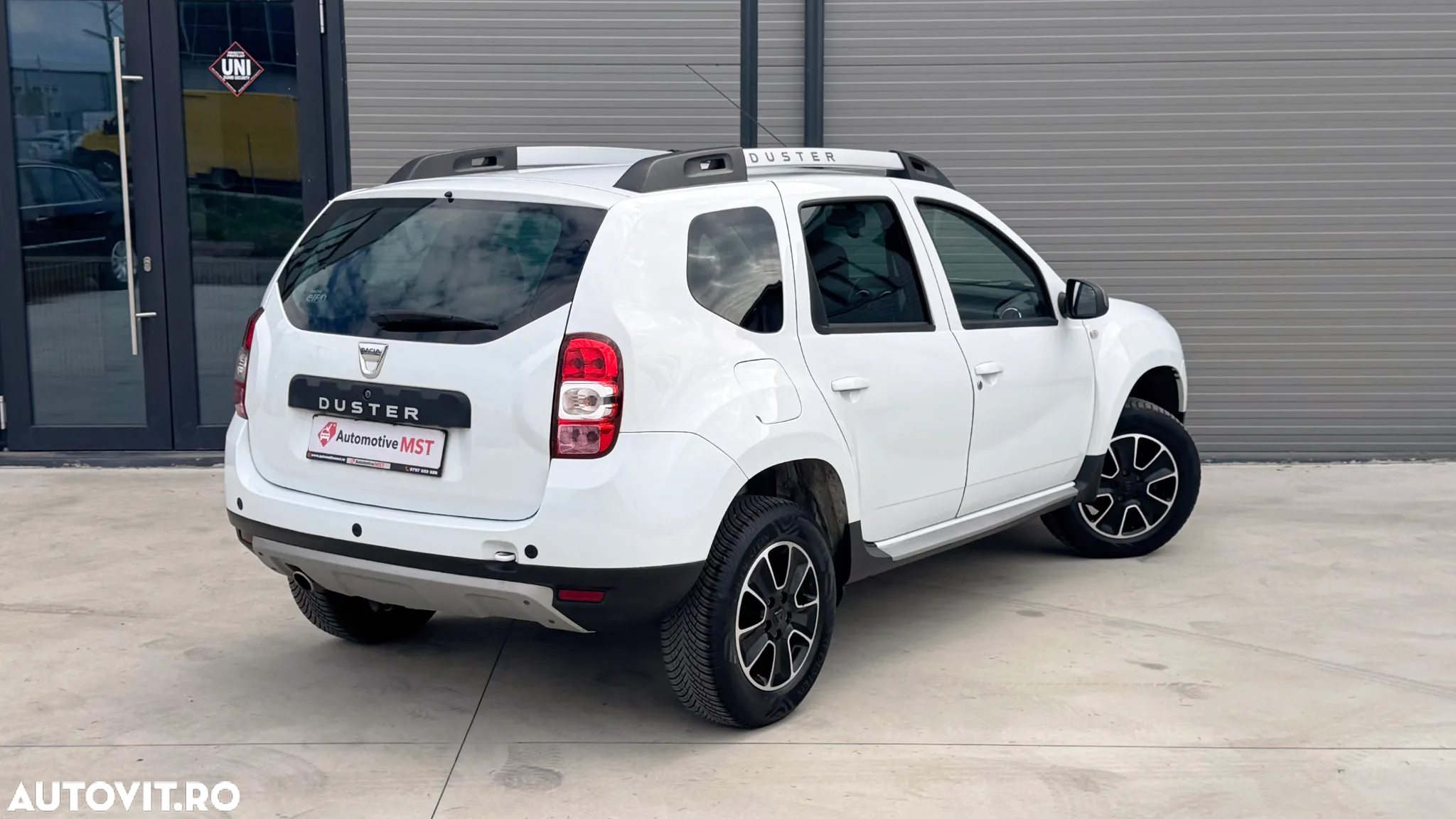 Dacia Duster 1.5 dCi 4x2 Laureate - 5