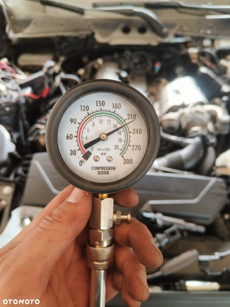 BMW Seria 1 116i - 24