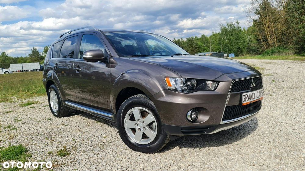 Mitsubishi Outlander - 3