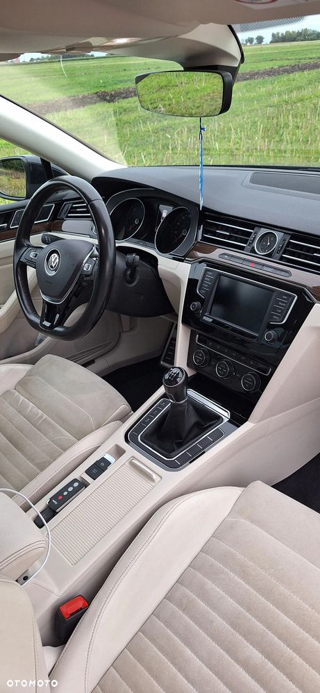 Volkswagen Passat 2.0 TDI BMT Highline - 11