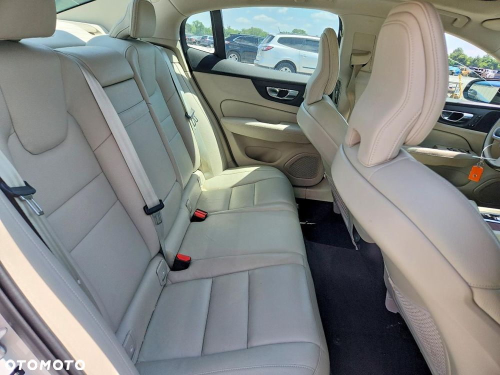 Volvo S60 T5 Geartronic Momentum - 11