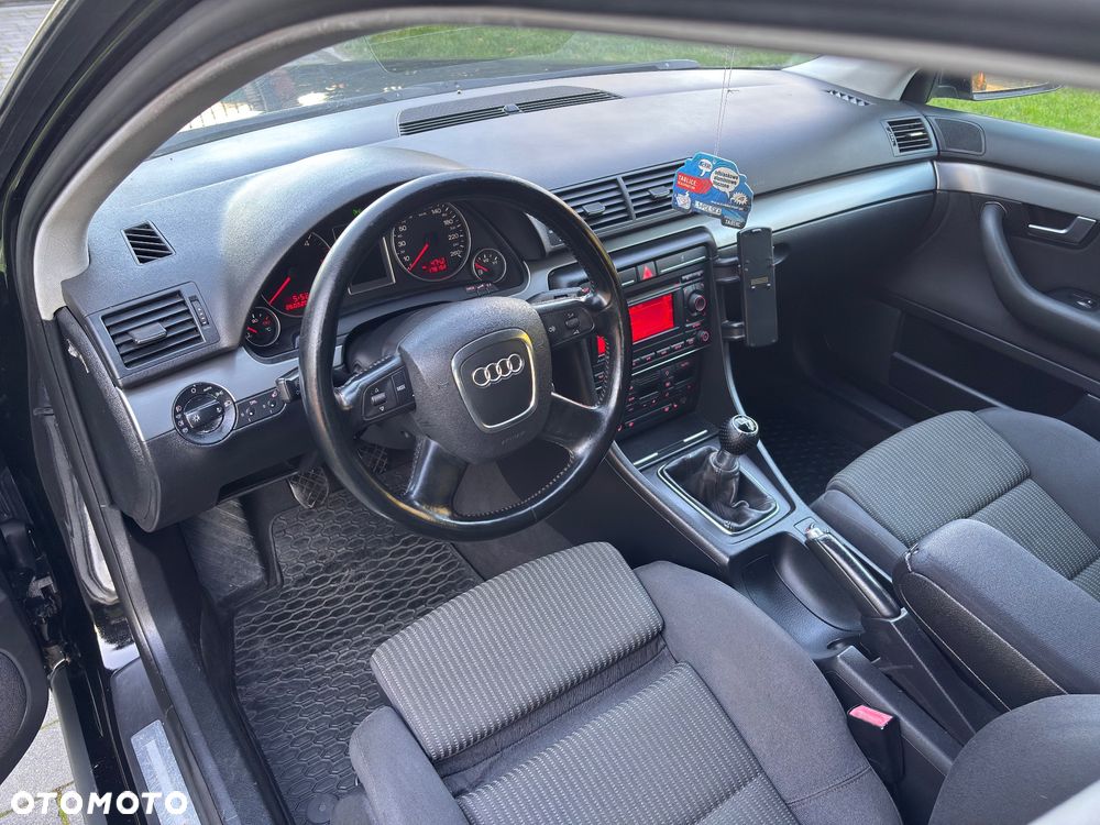 Audi A4 Avant 2.0 TDI - 20