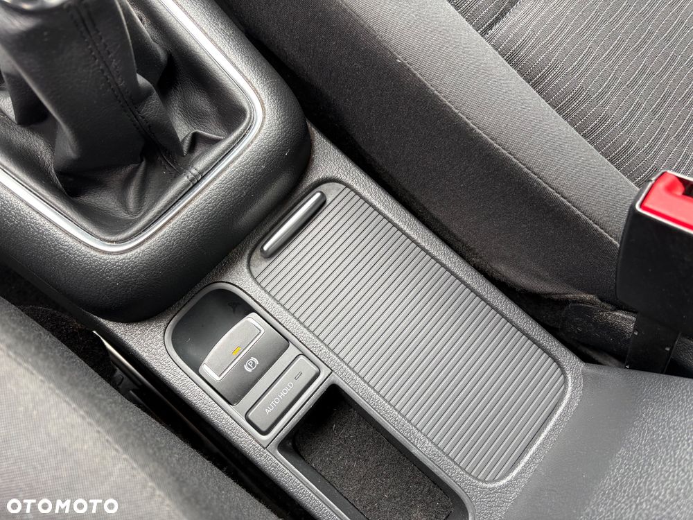 Volkswagen Tiguan - 10