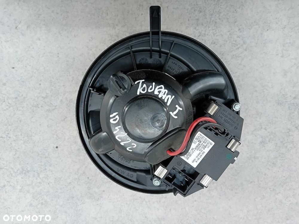 WENTYLATOR NAWIEWU VW TOURAN I FL 1K1820015F  3C0907521D F995748Q  997211A - 4