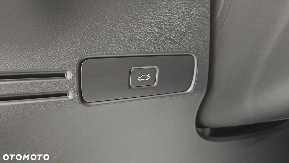 Volvo XC 40 B3 Essential - 17