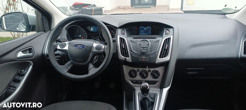 Ford Focus 1.6 Ti-VCT Titanium - 4