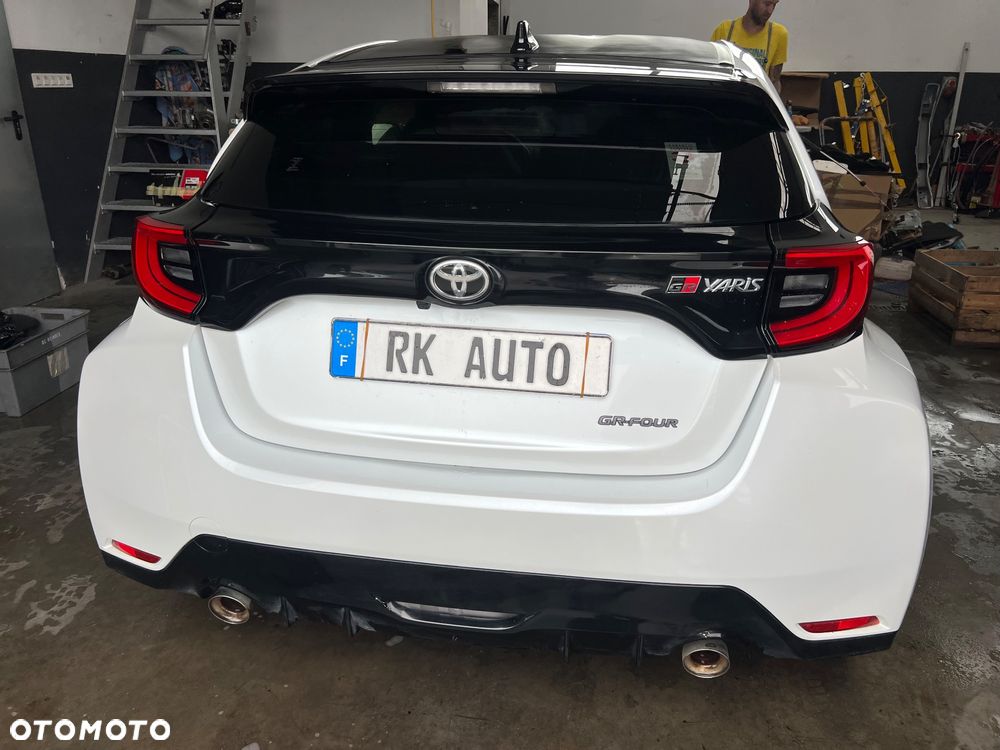 Toyota Yaris GR mit High-Performance-Paket - 8