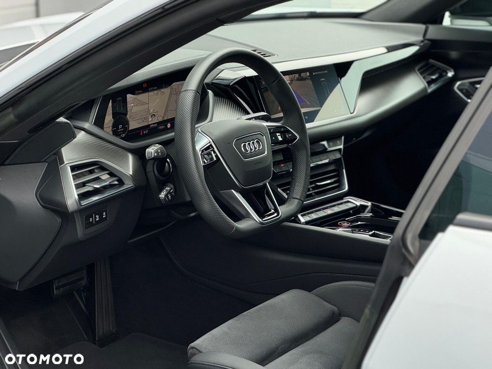 Audi e-tron GT - 10