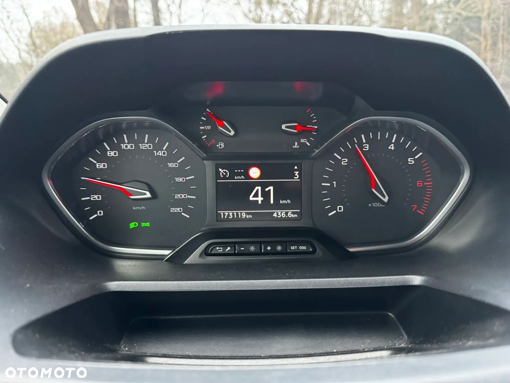 Peugeot Rifter 1.5 BlueHDI Allure - 11