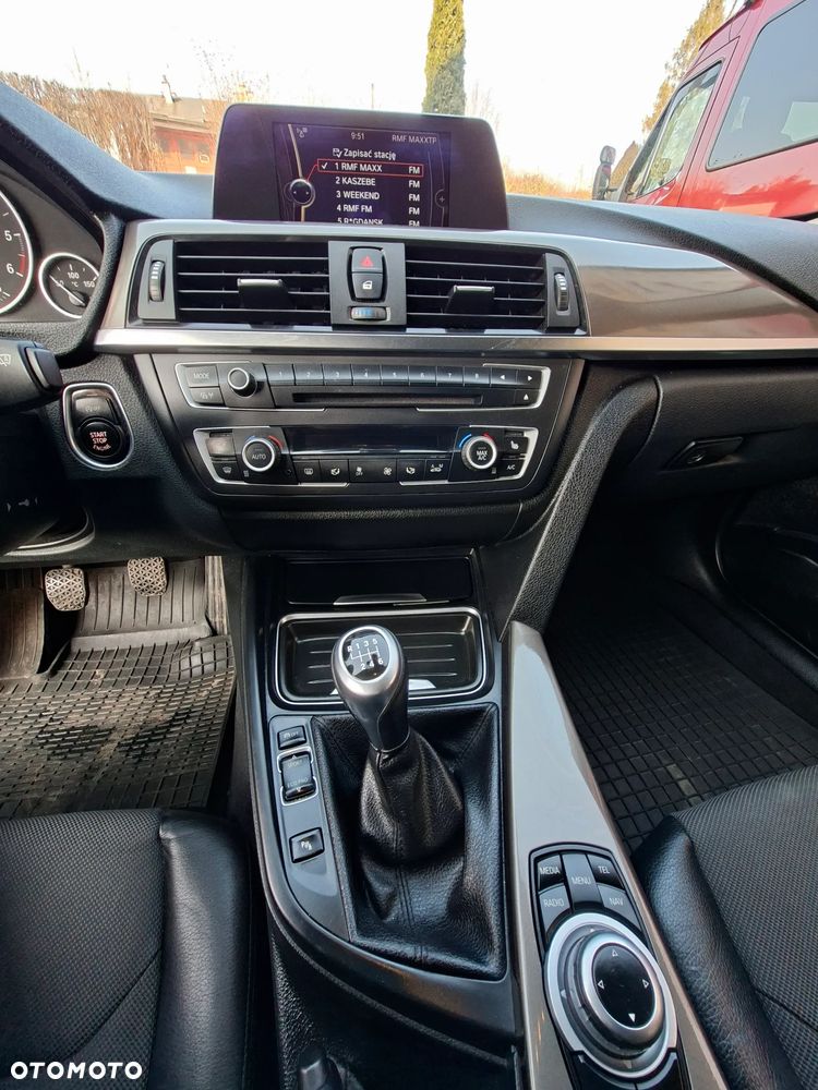 BMW Seria 3 320d - 11
