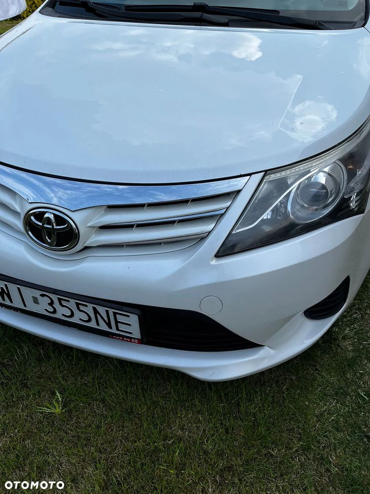 Toyota Avensis 2.0 D-4D Active - 9