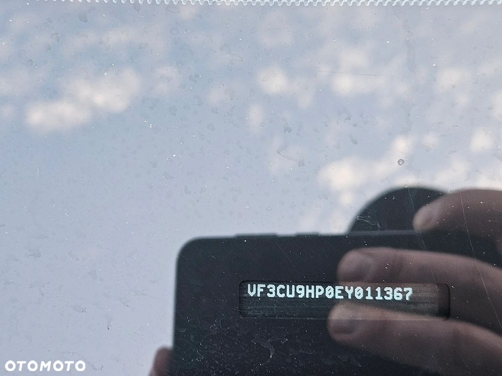 Peugeot 2008 1.6 e-HDi Active S&S - 10