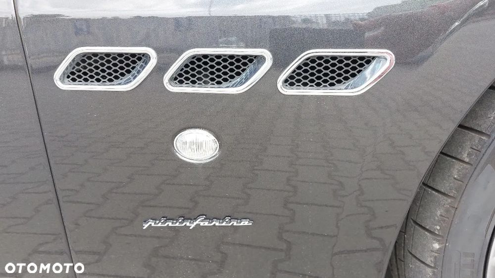 Maserati GranTurismo Automat - 12