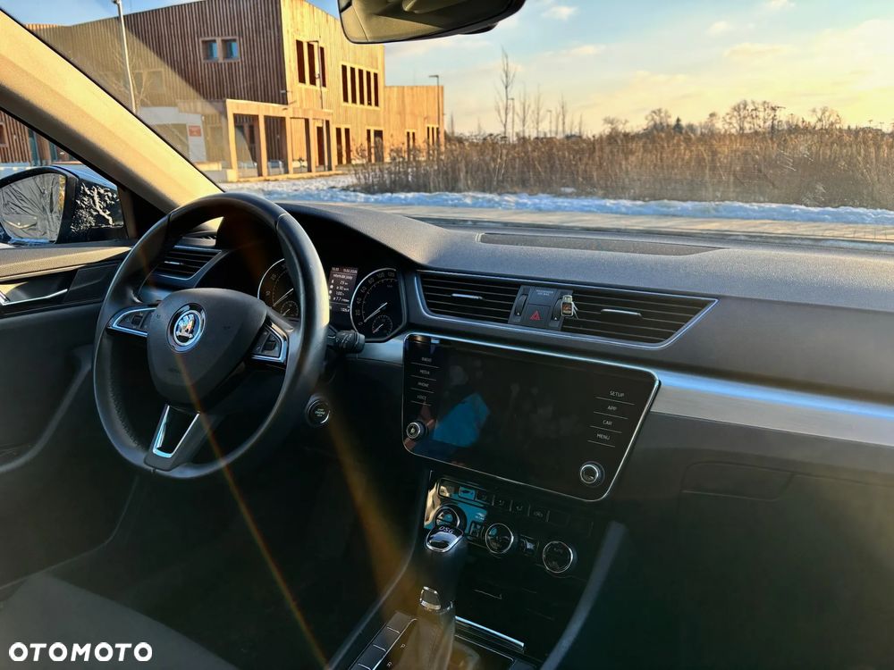 Skoda Superb 1.8 TSI Ambition DSG - 8