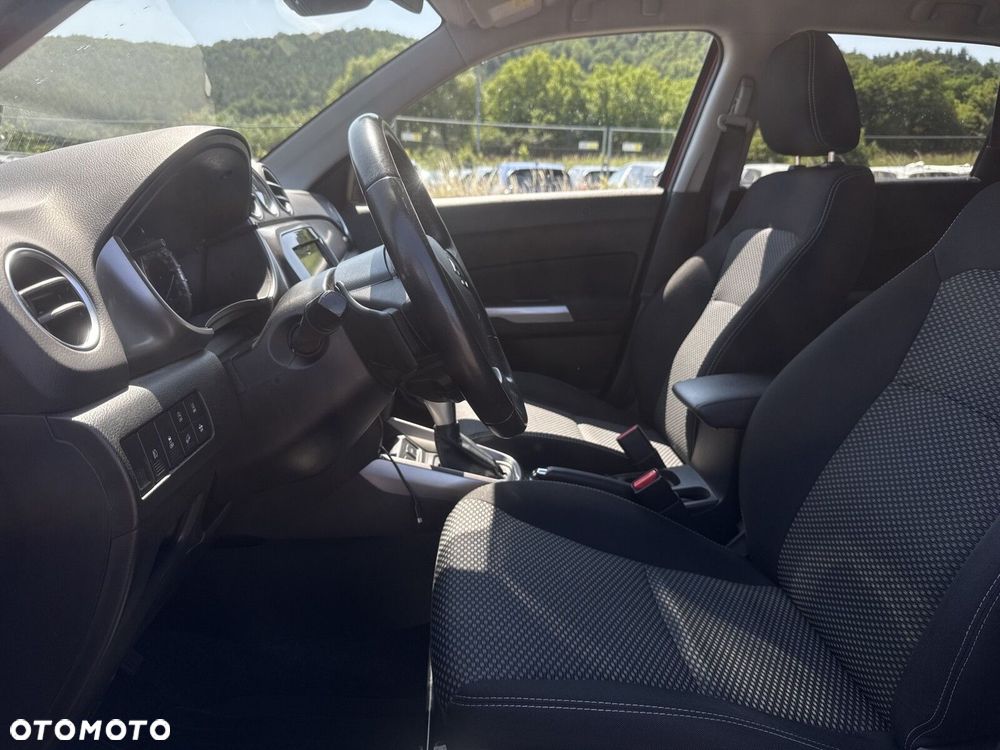 Suzuki Vitara - 11