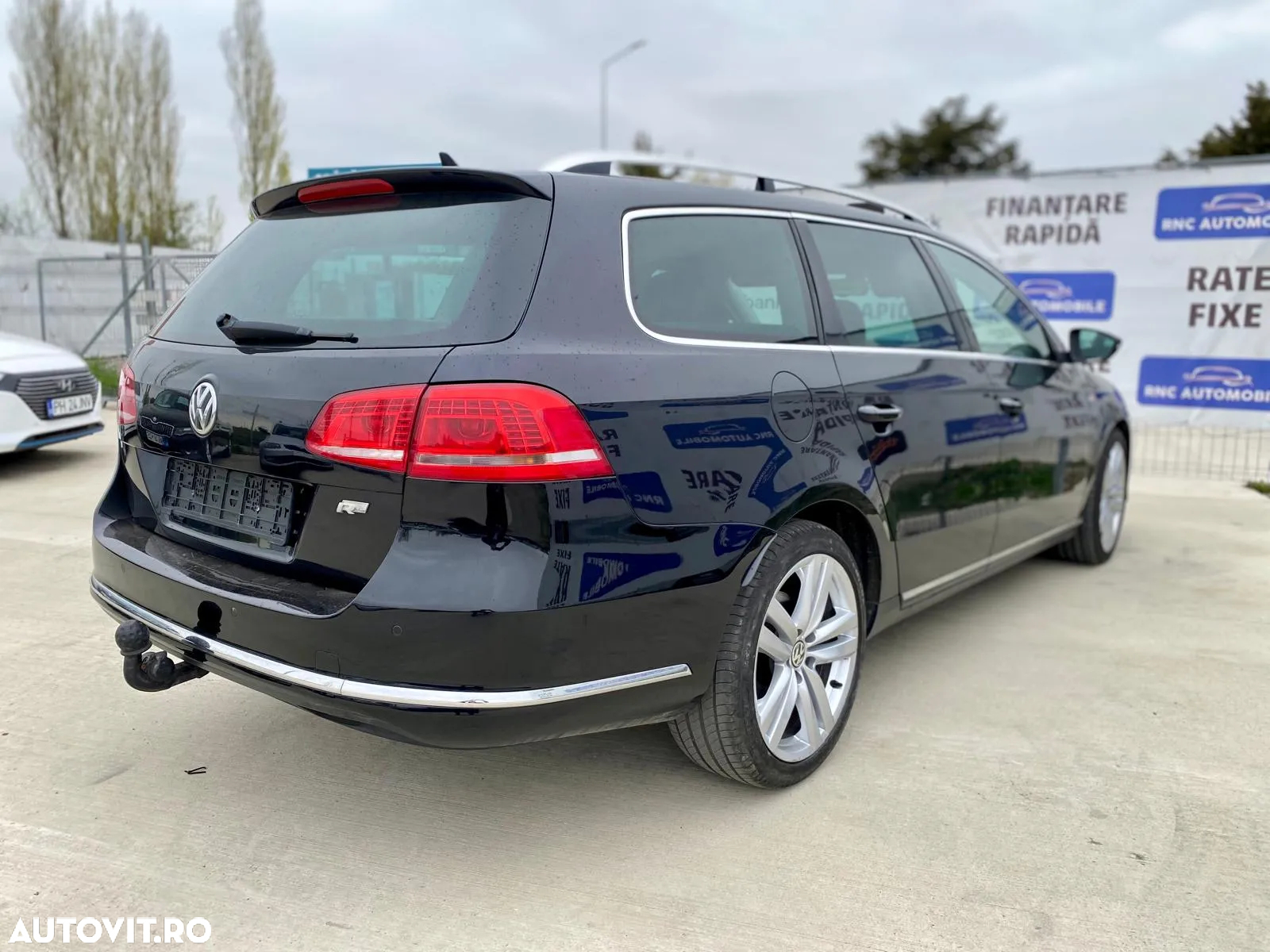Volkswagen Passat Variant 2.0 TDI DPF DSG R-Line Edition Plus - 8