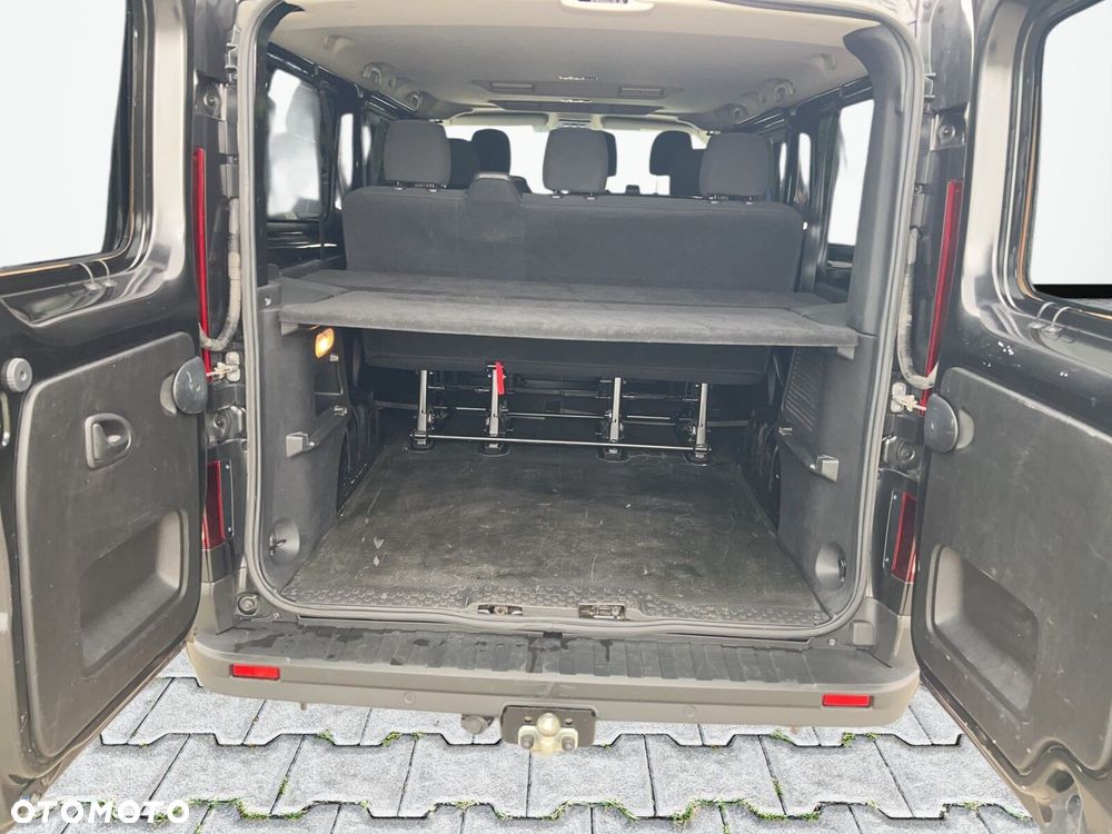Renault Trafic - 16