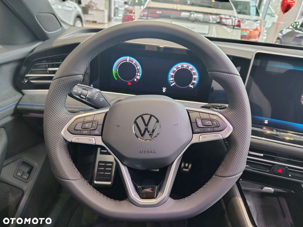 Volkswagen Passat - 20