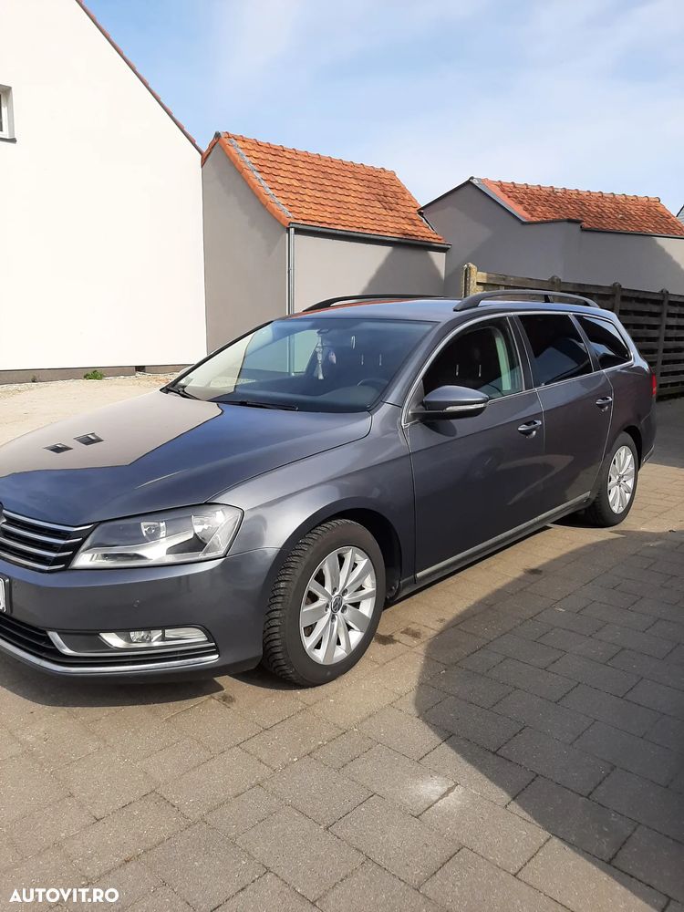 Volkswagen Passat 2.0 TDI Blue TDI DSG Comfortline - 15