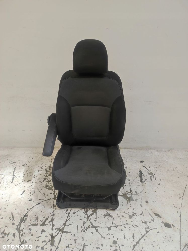 fotel kierowcy lewy przód eu grzany talento ii 2 vivaro b trafic iii 3 - 1