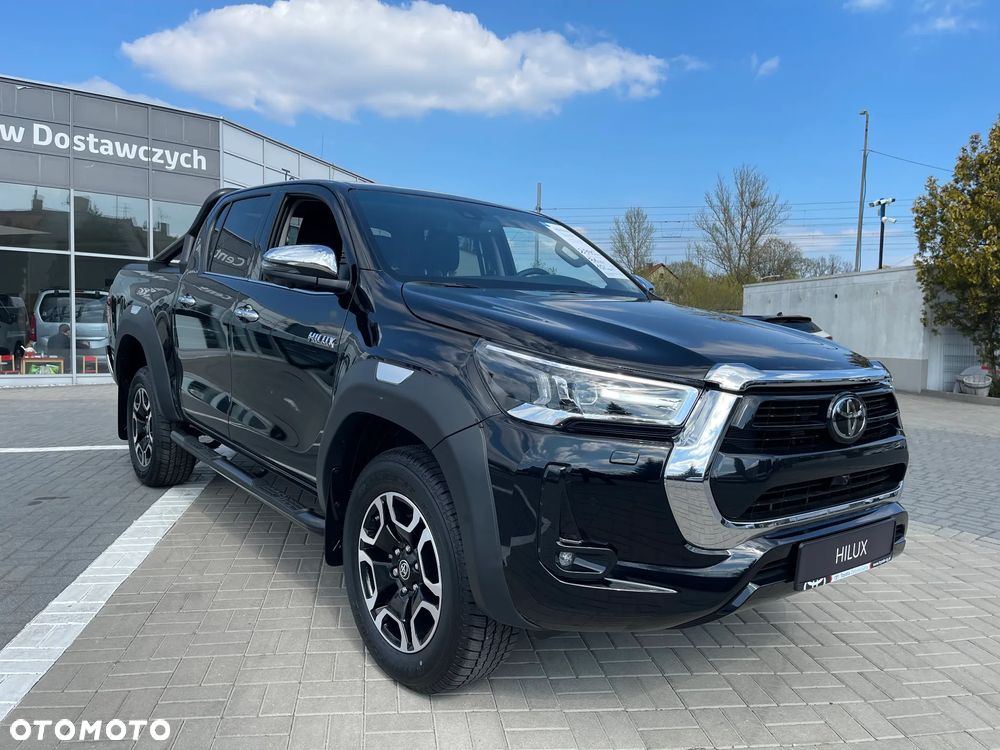 Toyota Hilux 2.8 D-4D Double Cab Invincible Sport 4x4