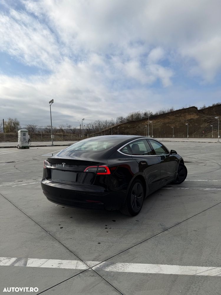 Tesla Model 3 Standard Reichweite Plus Hinterradantrieb - 6