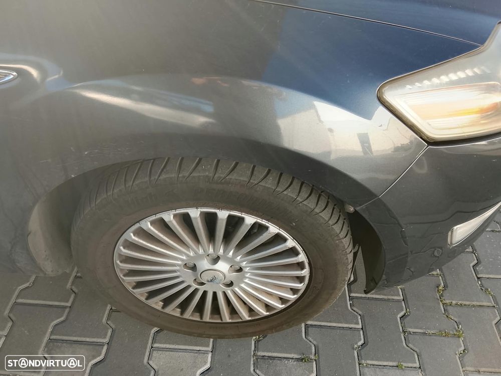 Ford Mondeo Sw 2010 photo 4