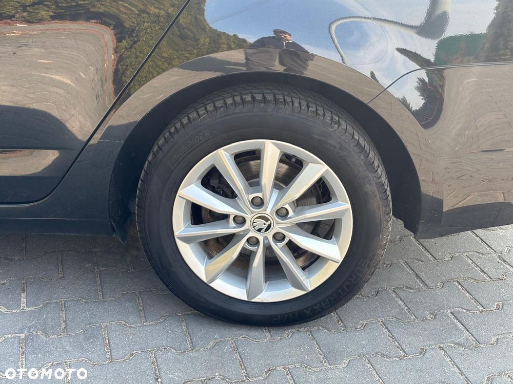 Skoda Octavia 2.0 TDI 4x4 DSG L&K - 36