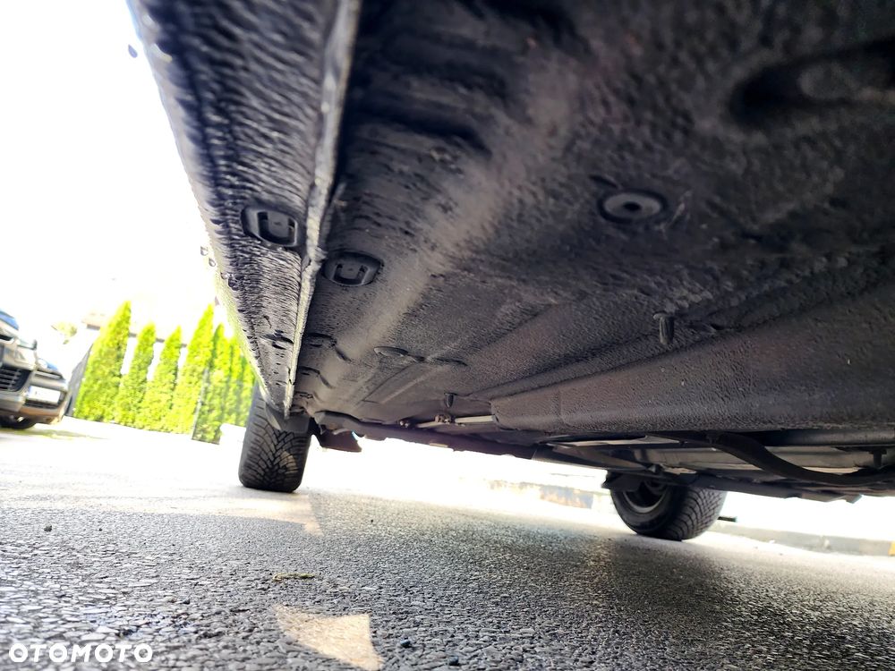 Skoda Fabia 1.2 HTP Ambiente - 12