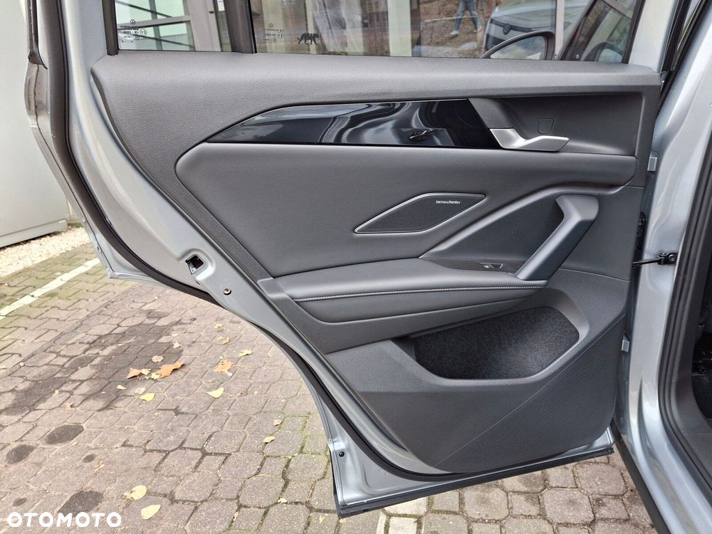 Volkswagen Tiguan - 14