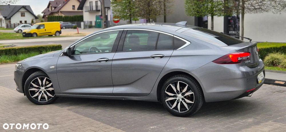 Opel Insignia CT 2.0 CDTI Exclusive S&S - 32